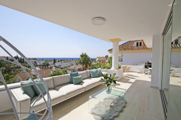 Sold: 3 Bedroom, 3 Bathroom Penthouse in Monte Paraiso, Marbella Golden Mile