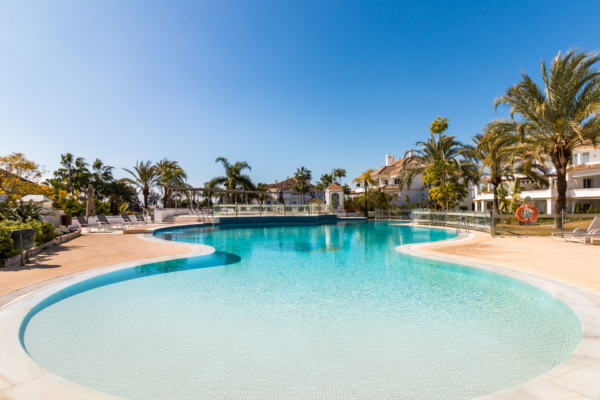 4 Спальня, 4 Ванная Апартамент Продается в Monte Paraiso, Marbella Golden Mile